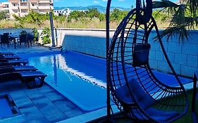 Apartments Am'An With Pool, Novalja